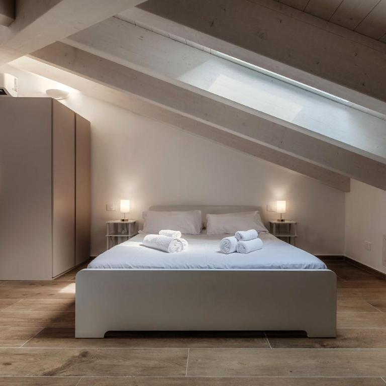 Amazing Attic with Terrace on Lake Como Harbour - Appartamento con 1 Camera da Letto e Vista Lago - 5