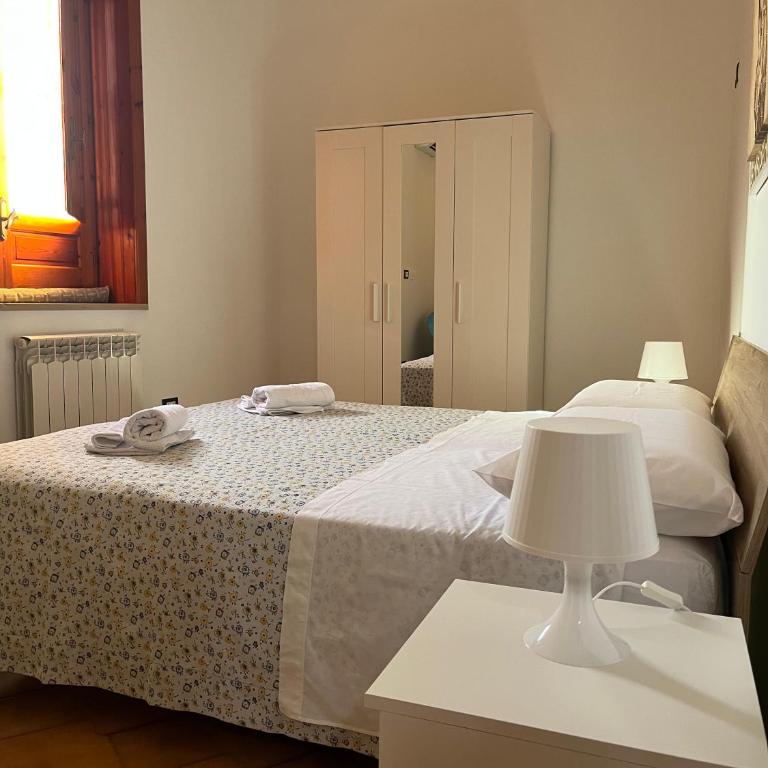 Rooms Station - Appartamento con 2 Camere da Letto - 2