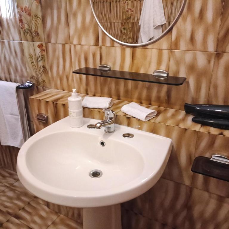 Rooms Station - Appartamento con 2 Camere da Letto - 6