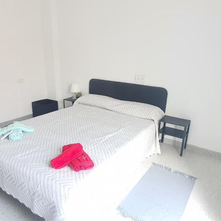 Céntricas, Tranquilas y Acogedoras Habitaciones de Matrimonio en Vivienda Compartida - Double Room with Balcony - 1