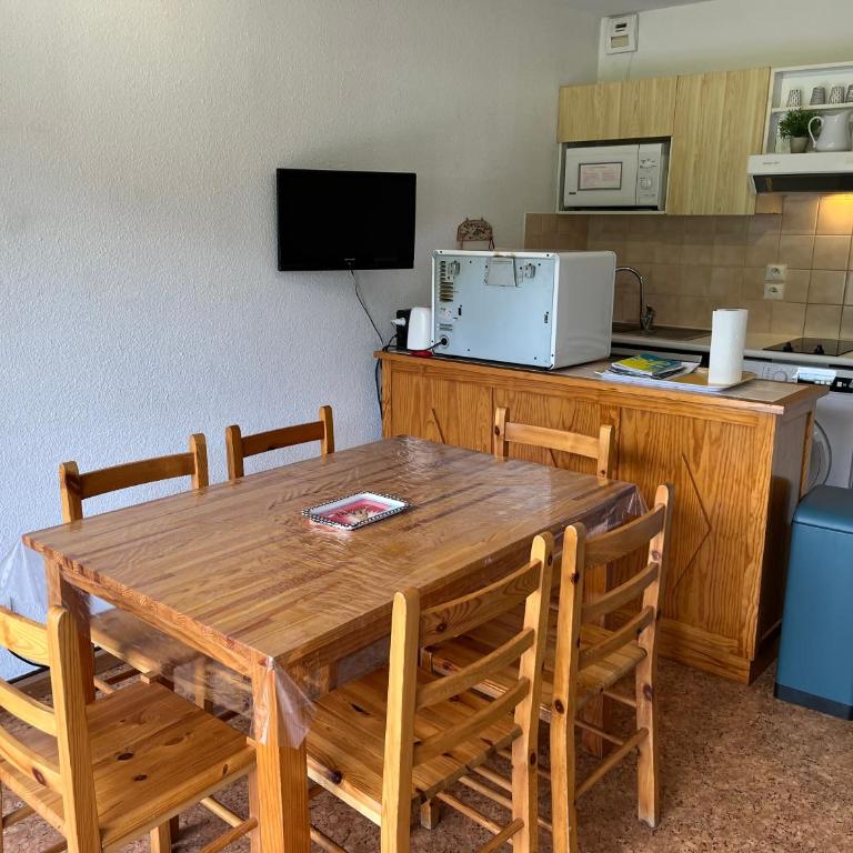 Appartement cosy à St-Lary Vue montagne, terrasse, proche thermes - Apartment mit 2 Schlafzimmern - 4