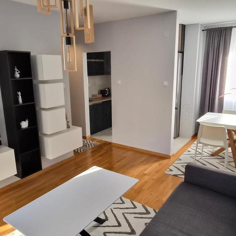 15th Corner Apartment - Two-Bedroom Apartment - 6