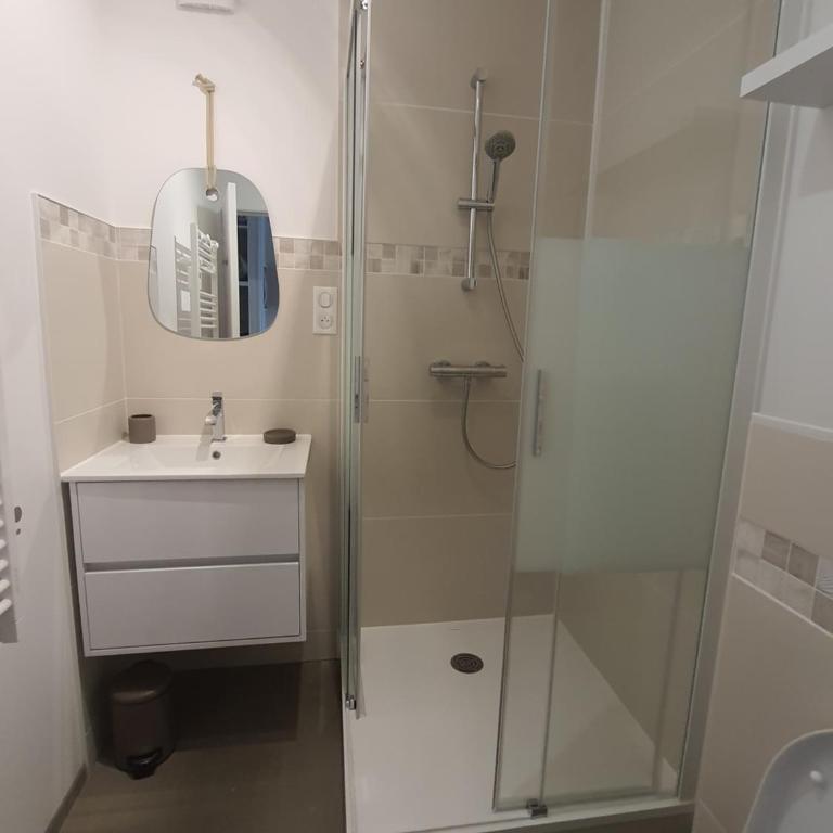 Face à la mer en première ligne pour 6 personnes avec Ménage Linge et Wifi - Appartement 3 Chambres - 48