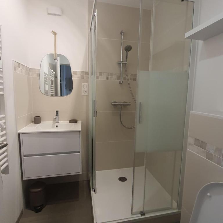 Face à la mer en première ligne pour 6 personnes avec Ménage Linge et Wifi - Appartement 3 Chambres - 47