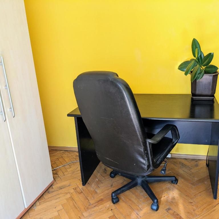 Yellow apartment Sarajevo - Two-Bedroom Apartment - 3