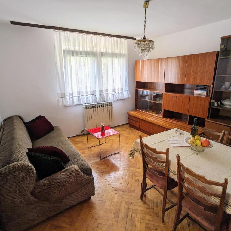 Yellow apartment Sarajevo - Two-Bedroom Apartment - 6