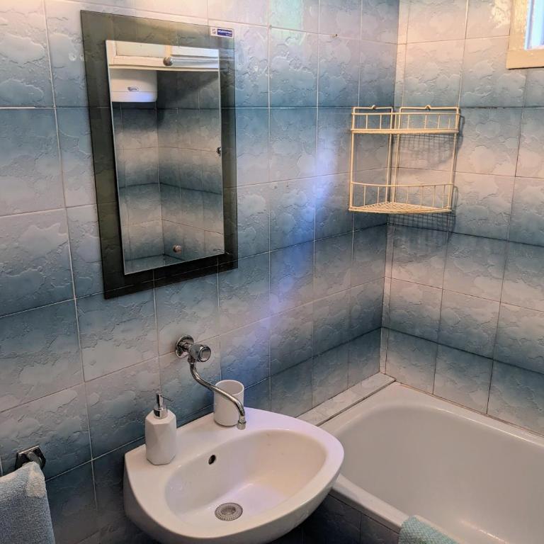 Yellow apartment Sarajevo - Two-Bedroom Apartment - 12