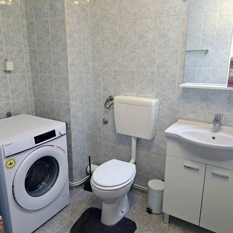 CityLights Sarajevo Apartment - Apartman sa 2 Spavaće Sobe i Pogledom na Grad - 9
