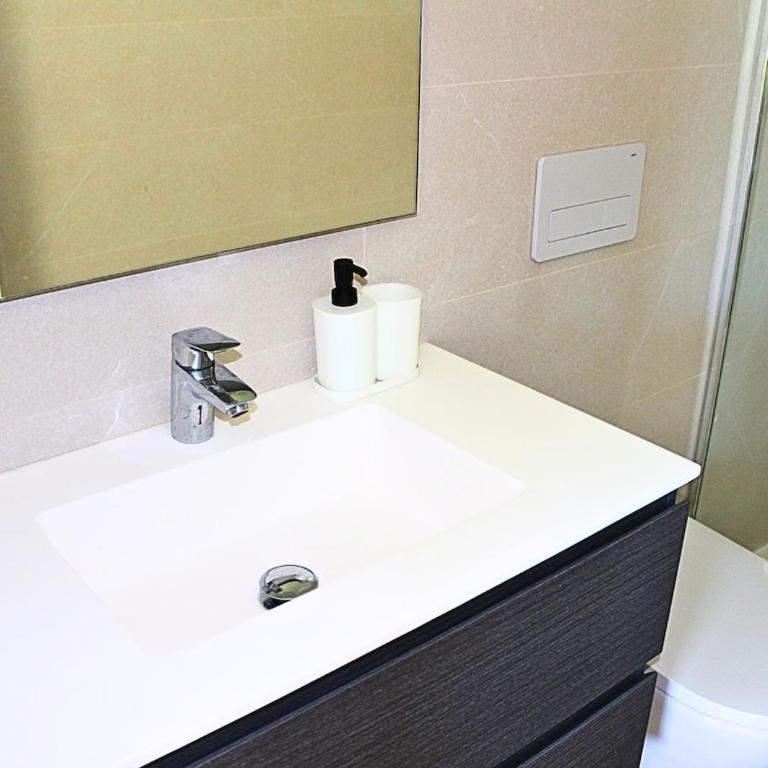 Lux ApartlPrivate lagoon-BeachlPoollRelaxlNear Sea - Apartamento de 2 dormitorios - 36