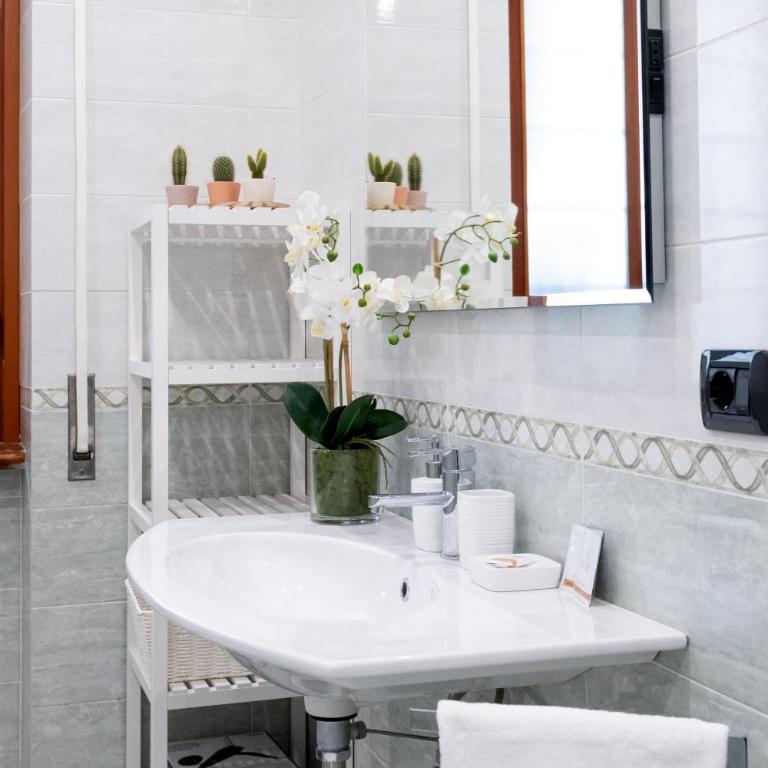 Stylish Vatican Apartment -Walk to St Peter & Foro Italico - ASHOUSE Collection - Apartment mit 2 Schlafzimmern - 12
