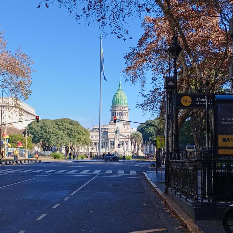 BUENOS AIRES ENTRE CUPULAS silencioso centrico - Apartamento de 1 dormitorio - 60