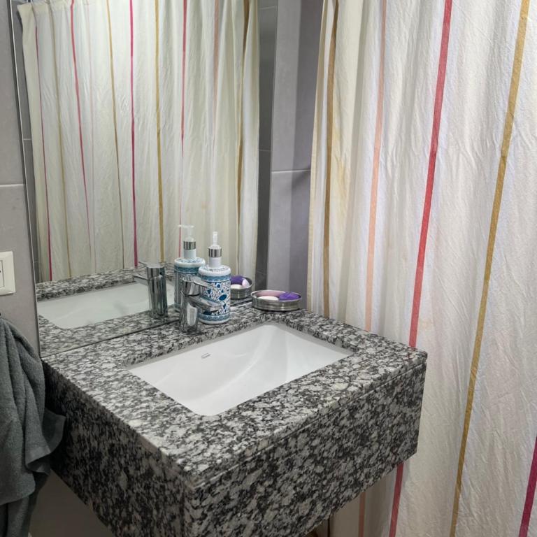 Departamento 2 ambientes con vista al lago - Apartamento de 1 dormitorio - 3