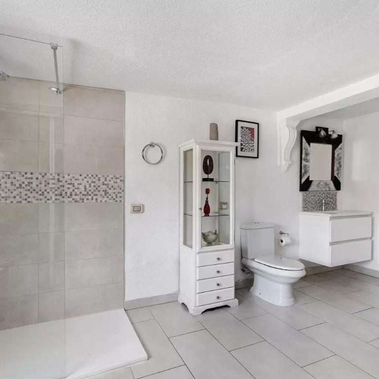 VILLA MALPAS Exceptional 3 Bed Villa - Sleeps 6 - Pool - HotTub- Parking - Villa de 1 dormitorio - 16