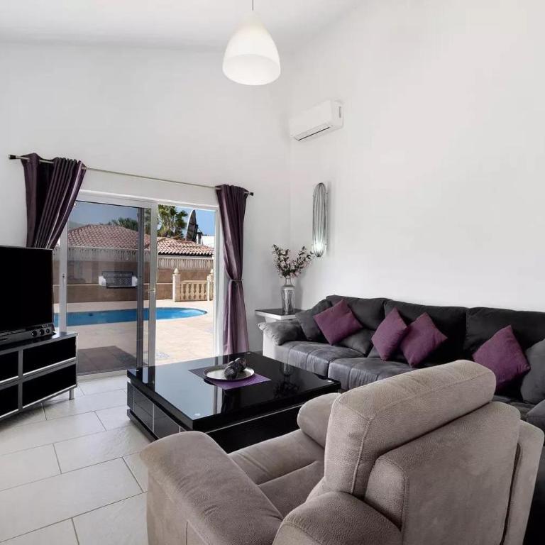 VILLA MALPAS Exceptional 3 Bed Villa - Sleeps 6 - Pool - HotTub- Parking - Villa de 1 dormitorio - 27