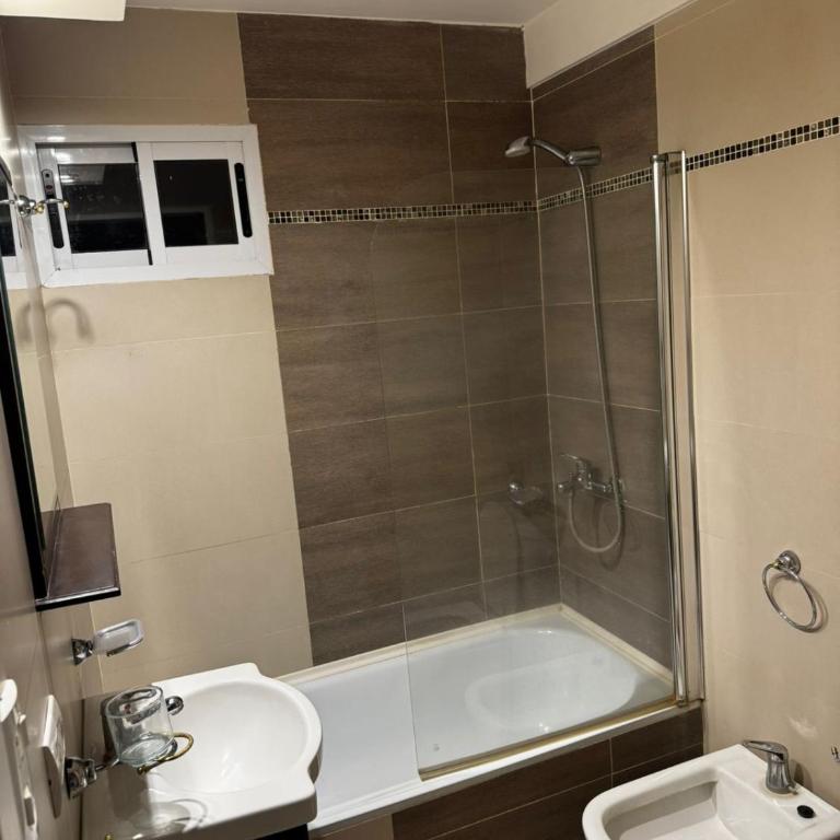 Apart Duclout Monte Grande zona Residencial - Apartamento de 1 dormitorio - 2