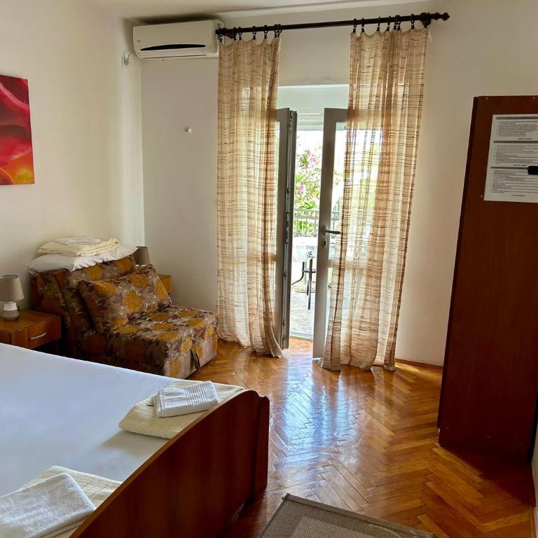 Apartmani Vedrana Sutomore - Apartman sa 1 Spavaćom Sobom - 2