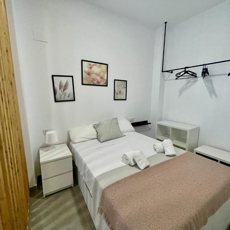 Geysotur Almogavares Suite - Habitación Triple - 11