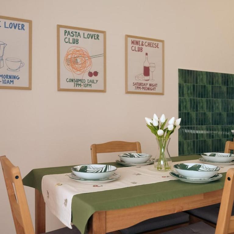 Olivers Cozy and Spacious Apt - Apartman sa 2 Spavaće Sobe - 6