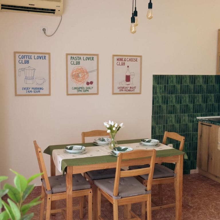 Olivers Cozy and Spacious Apt - Apartman sa 2 Spavaće Sobe - 19