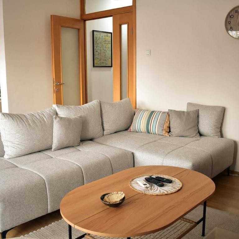 Olivers Cozy and Spacious Apt - Apartman sa 2 Spavaće Sobe - 24