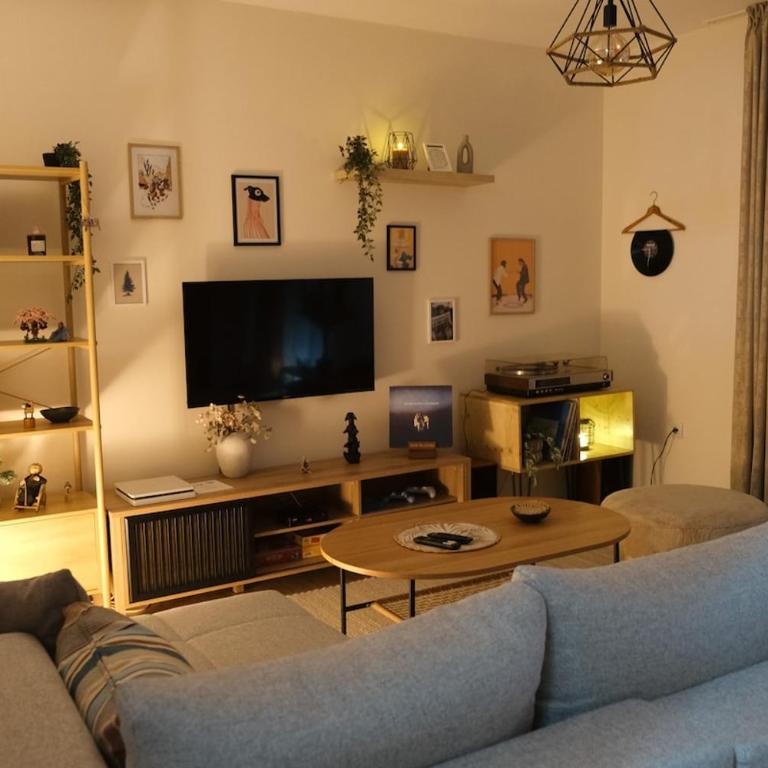 Olivers Cozy and Spacious Apt - Apartman sa 2 Spavaće Sobe - 25