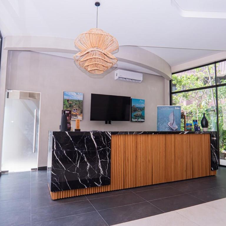Rooftop Ocean View 10min Walk to Beach - One-Bedroom Apartment - 15