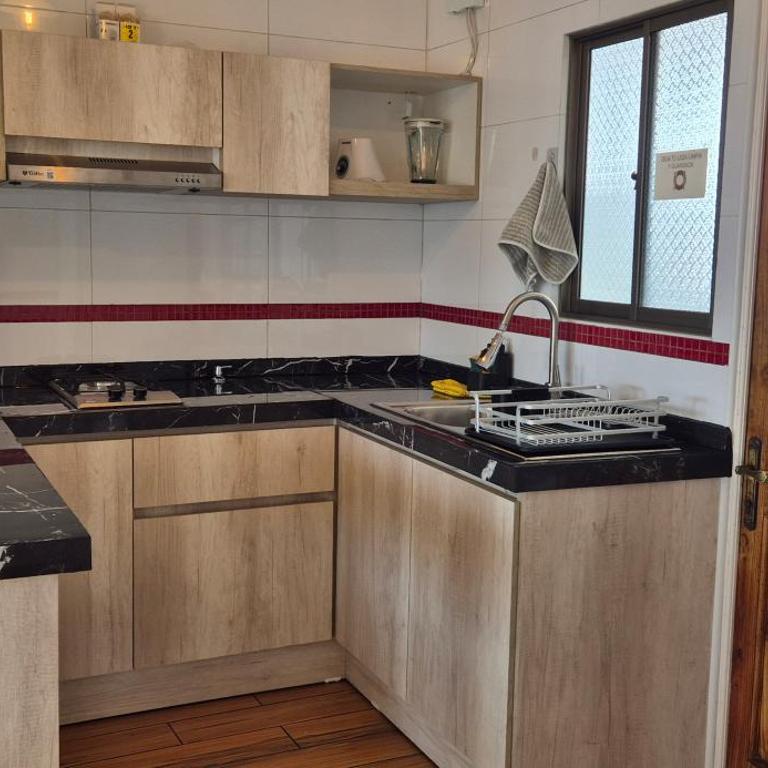 Hogar Doña Gloria - Habitación Triple con baño privado - 11