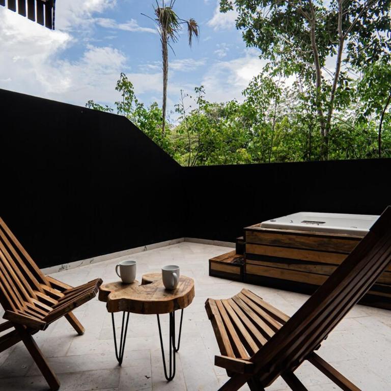 Rooftop Ocean View 10min Walk to Beach - One-Bedroom Apartment - 33