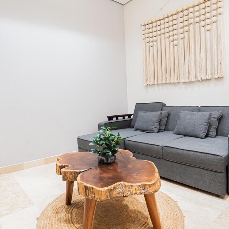 Rooftop Ocean View 10min Walk to Beach - One-Bedroom Apartment - 38