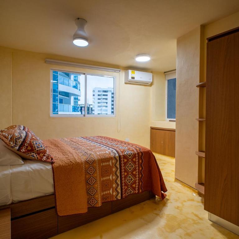 Olas Doradas - Jacuzzi & Sunsets - Two-Bedroom Apartment with Balcony and Sea View - 13