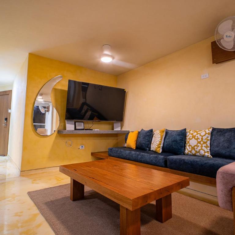Olas Doradas - Jacuzzi & Sunsets - Two-Bedroom Apartment with Balcony and Sea View - 6