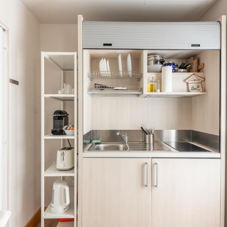 Double Pixel Apartments - Deluxe Suite - 4
