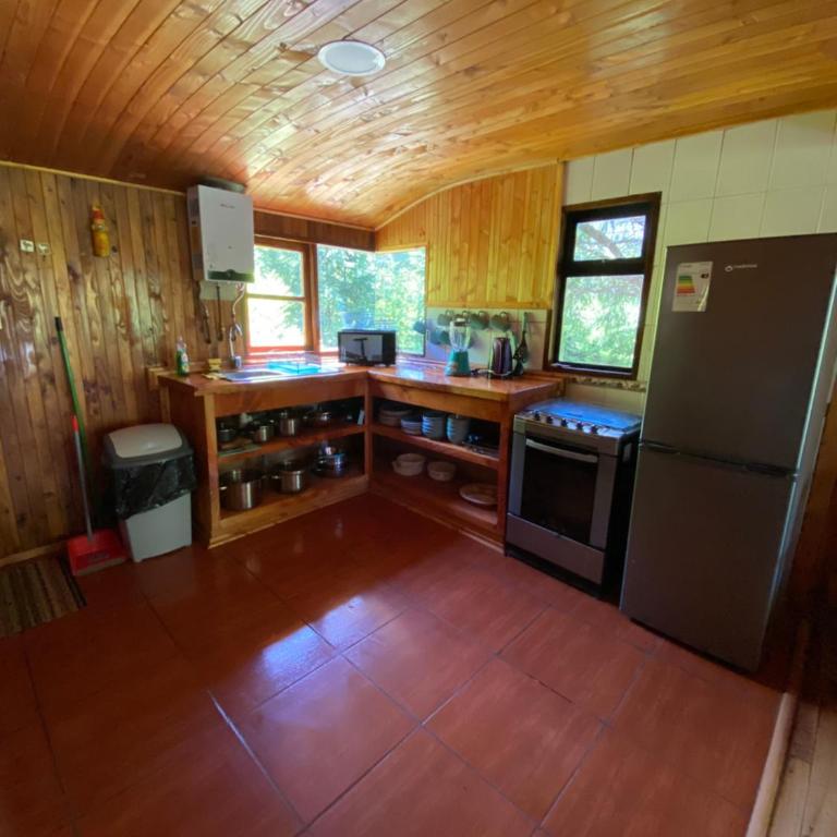 Exquisita Cabaña familiar a minutos del Lago Caburgua y Pucón - Three-Bedroom Apartment - 27