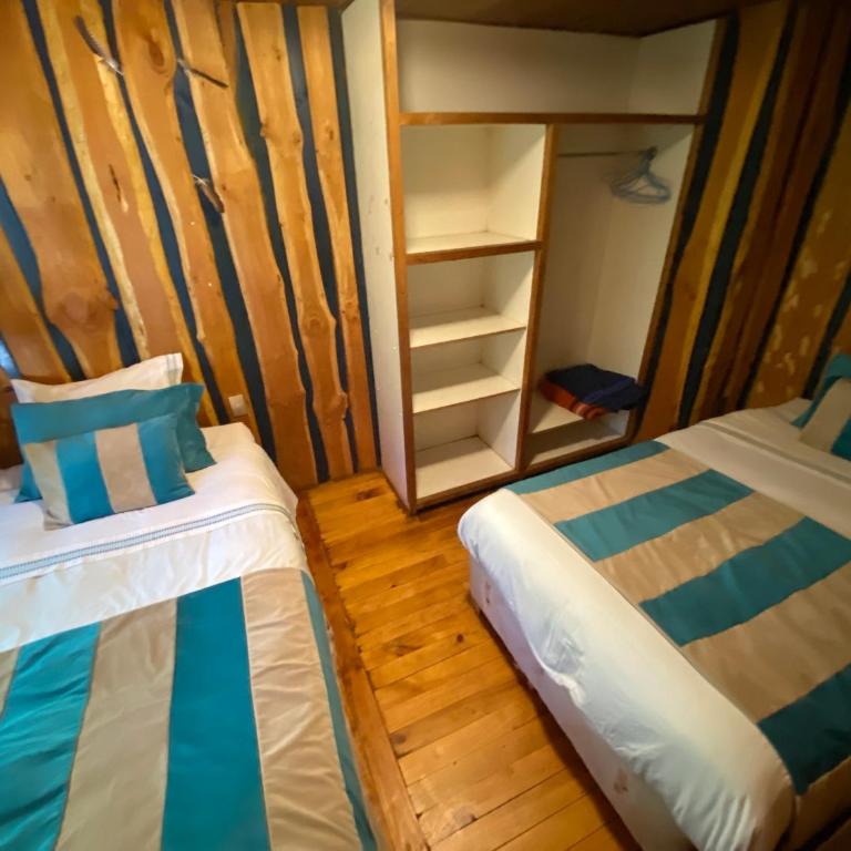 Exquisita Cabaña familiar a minutos del Lago Caburgua y Pucón - Three-Bedroom Apartment - 28