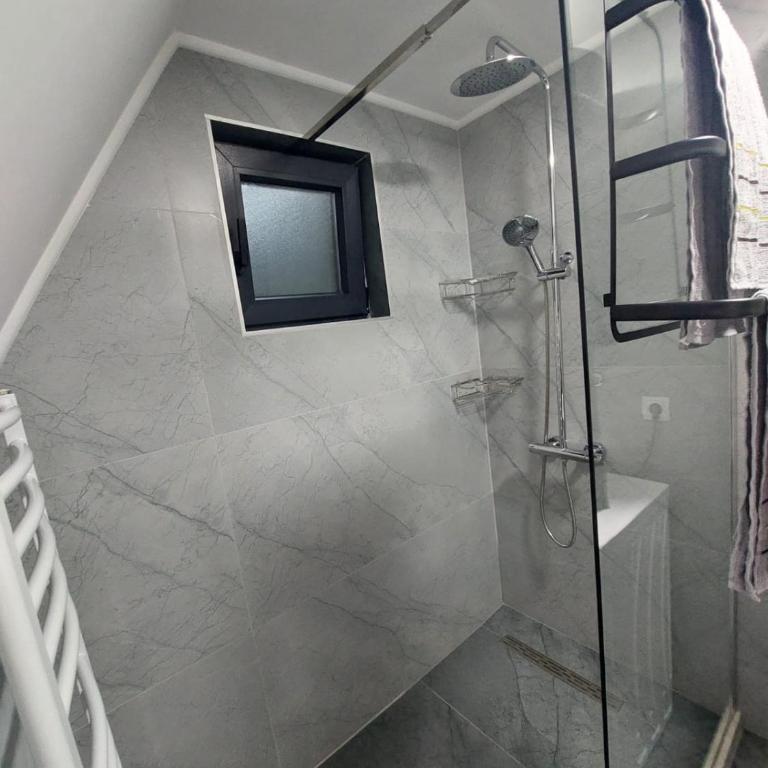 Golden view 2 - Two-Bedroom Chalet - 8