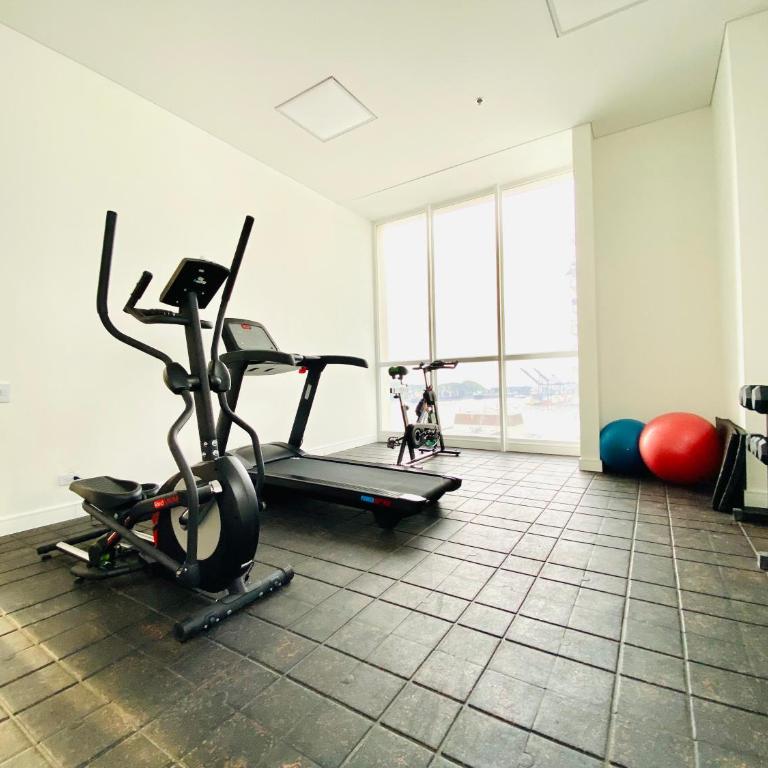 Blue Loft 14th floor with balcony overlooking the ocean and marina, Jacuzzi, Sauna, Turkish bath, swimming pool, gym, spa y bar - One-Bedroom Apartment - 37