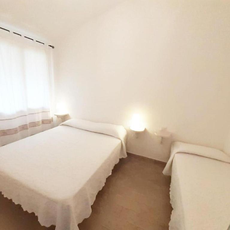 Apartment for 6-people in Olbia with garden - Two-Bedroom Apartment - 7