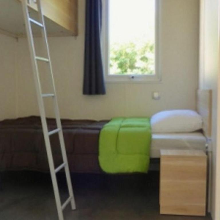 Mobil-home 4 pers. avec terrasse à Puget-Théniers - API-1-52-717 - Mobile Home - 5