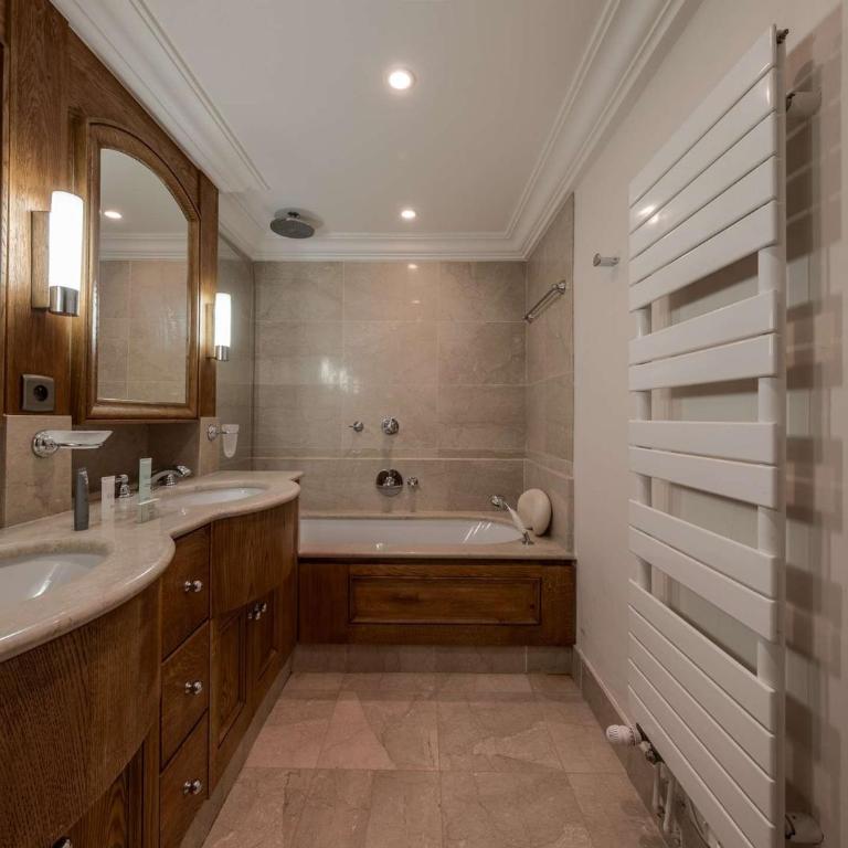 Courchevel 1850: Appartement ski-in/ski-out, 3 chambres, Wi-Fi, parking - FR-1-631-235 - Apartment - 11