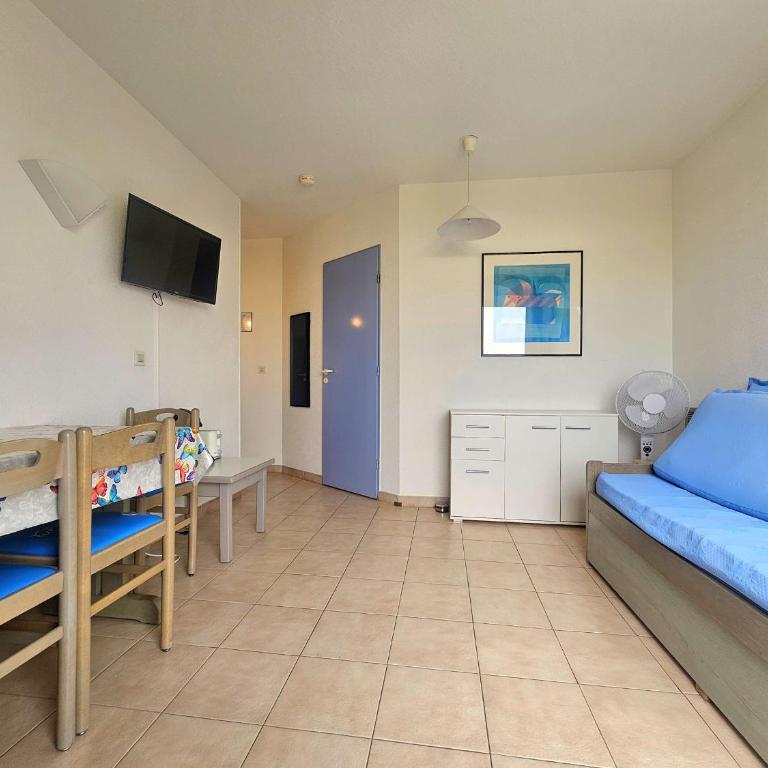Appartement 2 pièces avec terrasse et piscine à Balaruc-les-Bains - FR-1-553-311 - Apartment - 3