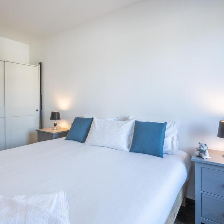 Appartement neuf, proche pistes, retour skis aux pieds, terrasse sud - FR-1-645-90 - Appartement - 10