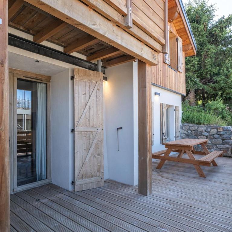 Appartement neuf, proche pistes, retour skis aux pieds, terrasse sud - FR-1-645-90 - Appartement - 13