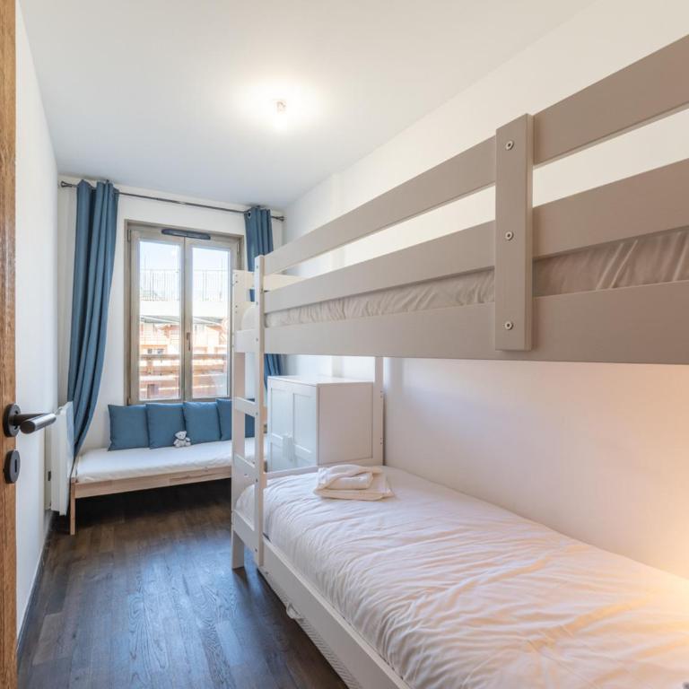 Appartement neuf, proche pistes, retour skis aux pieds, terrasse sud - FR-1-645-90 - Appartement - 14
