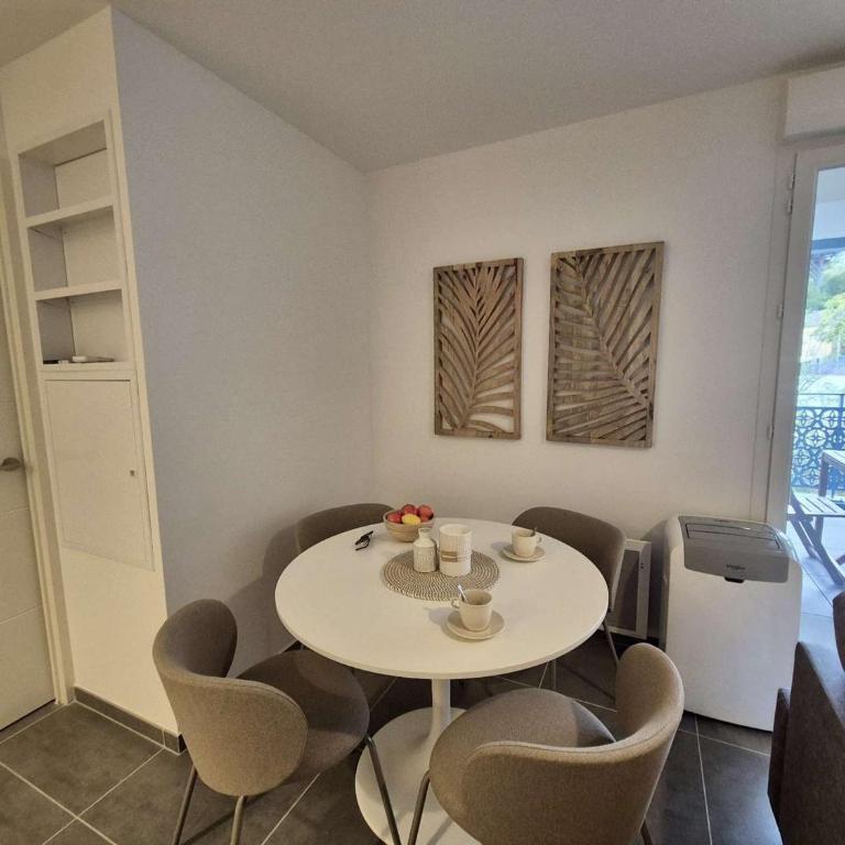 Appartement moderne avec piscine, climatisation et parking à Cavalaire-sur-Mer - FR-1-226B-244 - Appartamento - 4