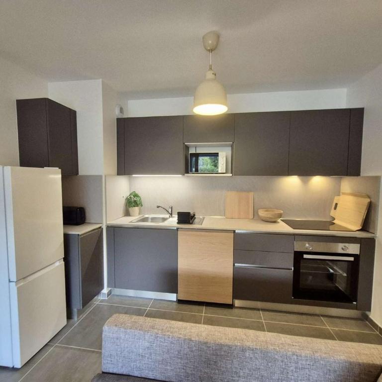 Appartement moderne avec piscine, climatisation et parking à Cavalaire-sur-Mer - FR-1-226B-244 - Appartamento - 6