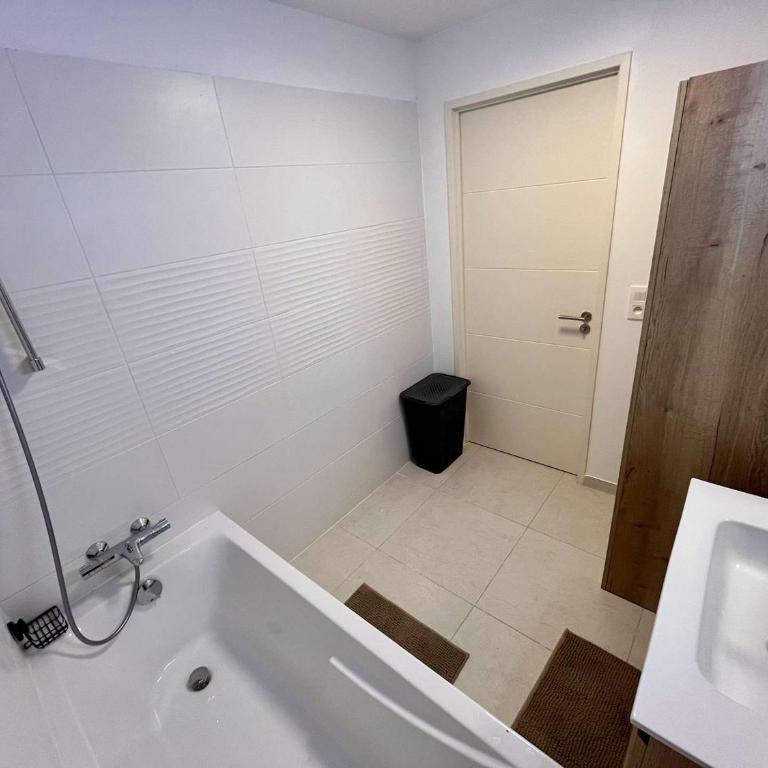 Appartement moderne avec piscine, climatisation et parking à Cavalaire-sur-Mer - FR-1-226B-244 - Appartamento - 21
