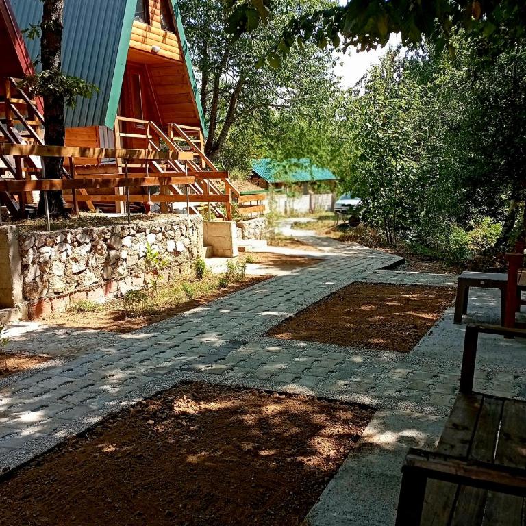Tri breze - Koliba - 3