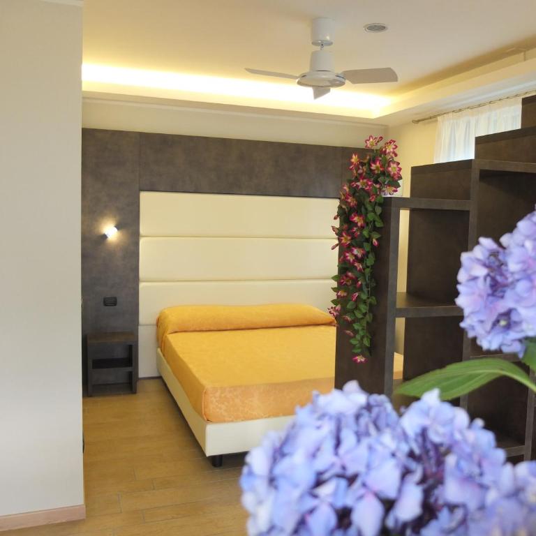 Bella Vita Residence Lake Como by "The House Of Travelers" - Monolocale King Deluxe con Vista Lago - 15