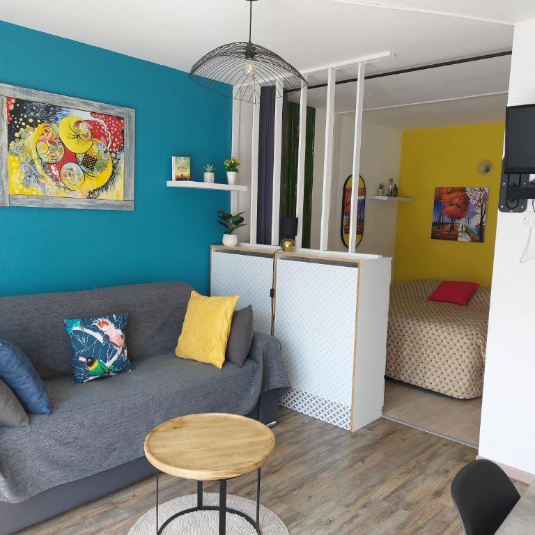 Appartement 2pers, superbe vue montagne, exposé sud, Résidence très calme, parking, 5mns à pied du centre - Appartement 1 Chambre - 12