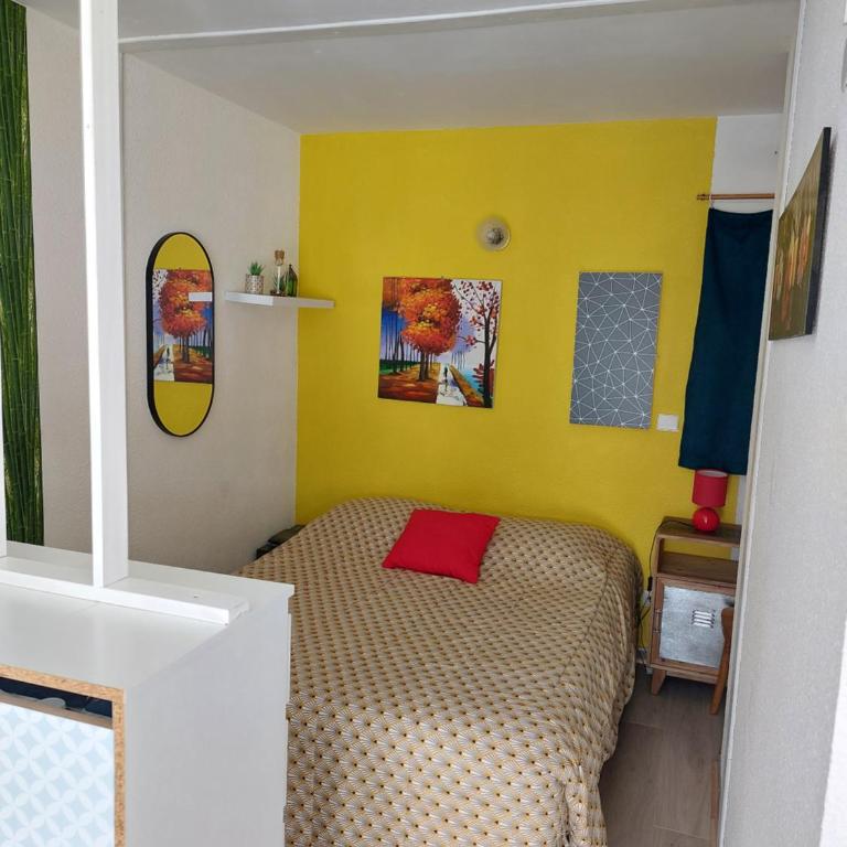 Appartement 2pers, superbe vue montagne, exposé sud, Résidence très calme, parking, 5mns à pied du centre - Appartement 1 Chambre - 24